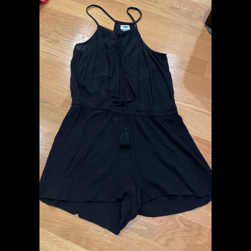 Old navy romper. Black